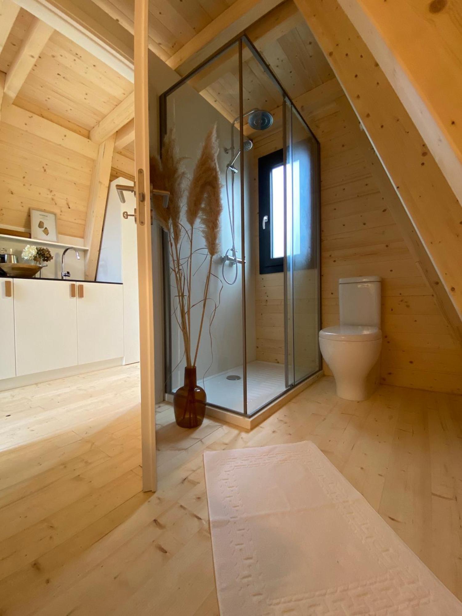 Ecolodges De Reve Dans Un Chateau De Conte De Fees Les-Trois-Moutiers Exterior photo